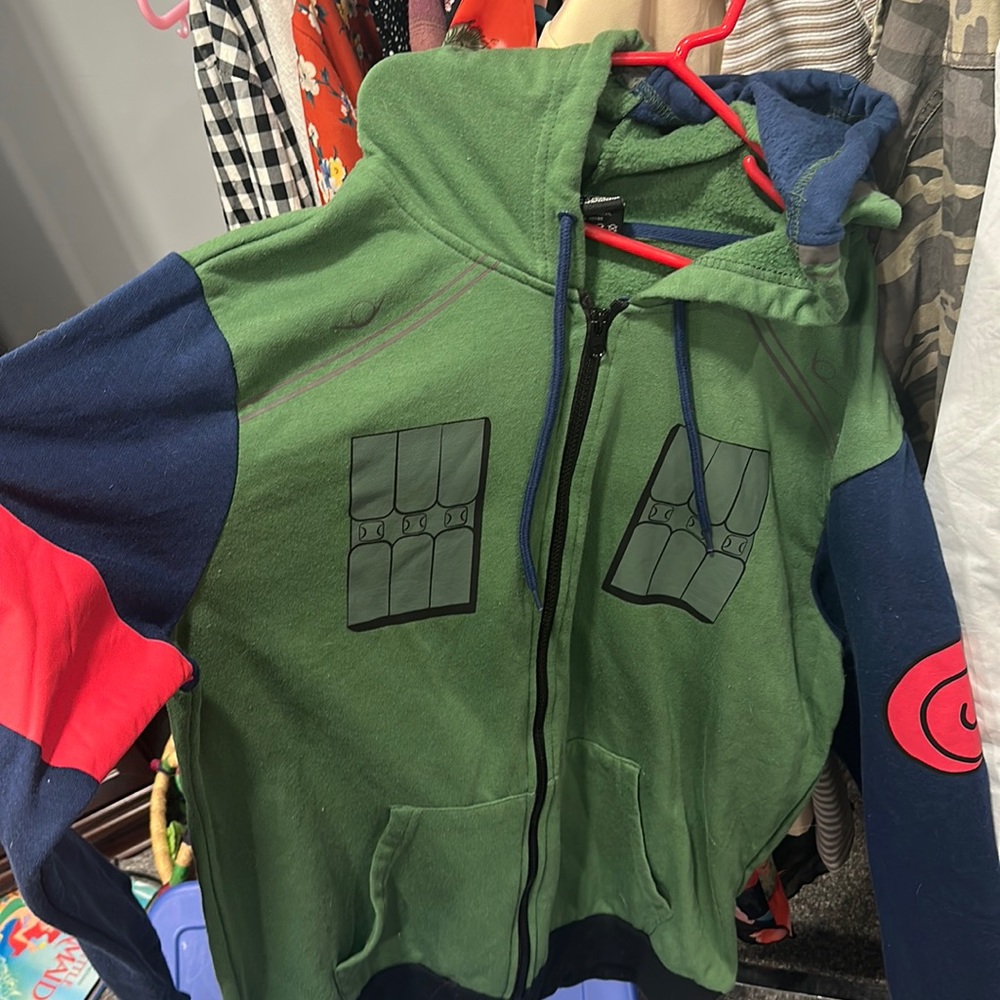 Naruto shippuden sweatshirt zip up - size large.
